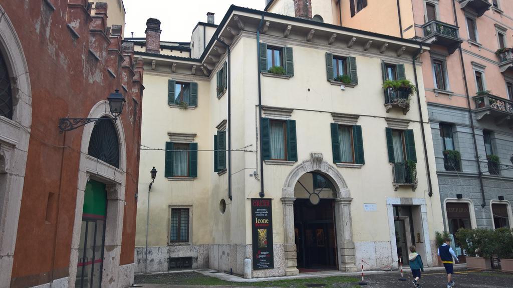 Casa Ferrari Appartamento Verona Sanificato Ozono מראה חיצוני תמונה