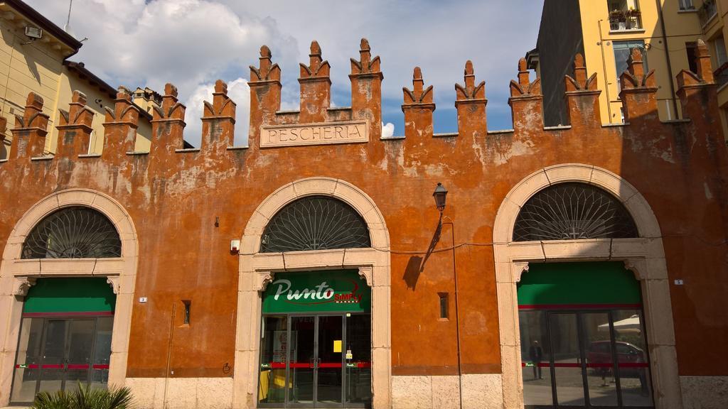 Casa Ferrari Appartamento Verona Sanificato Ozono מראה חיצוני תמונה